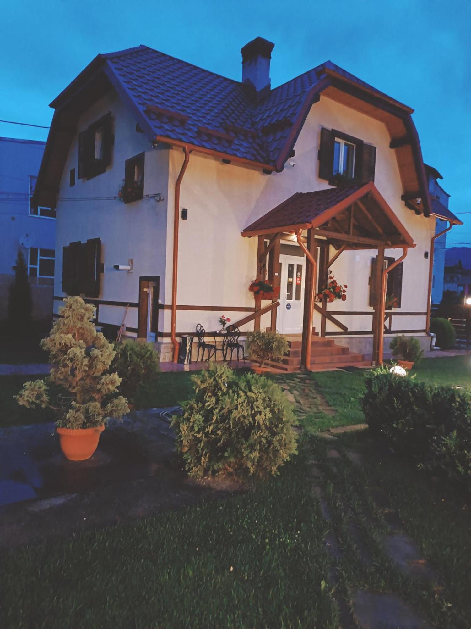 Residence Rooms Bucovina Câmpulung Moldovenesc Exterior foto